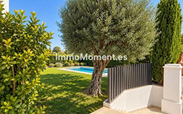 Wiederverkauf - Freistehende Villa - Estepona  - Selwo