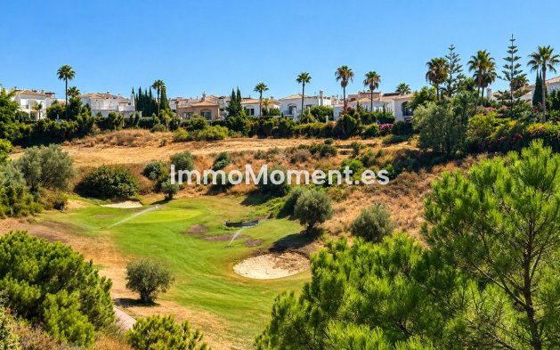 Wiederverkauf - Freistehende Villa - Estepona  - Selwo