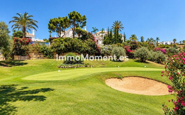 Wiederverkauf - Freistehende Villa - Estepona  - Selwo