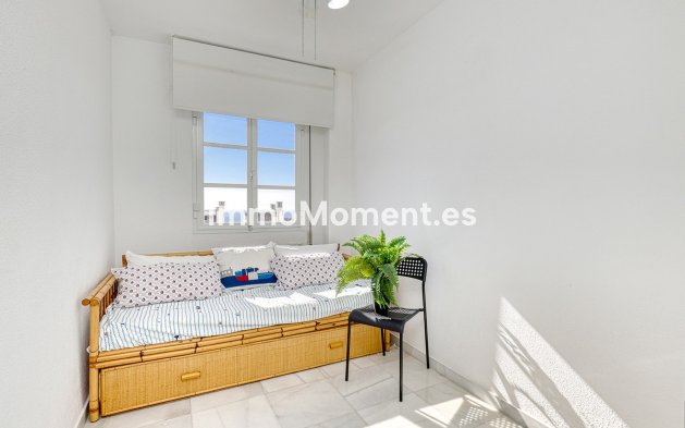 Reventa - Apartamento - Estepona  - Estepona Centro