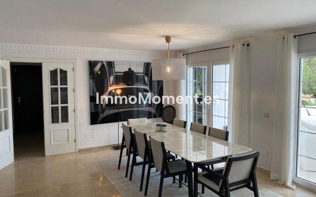 Lange termijn verhuur - Vrijstaande villa - Estepona  - New Golden Mile