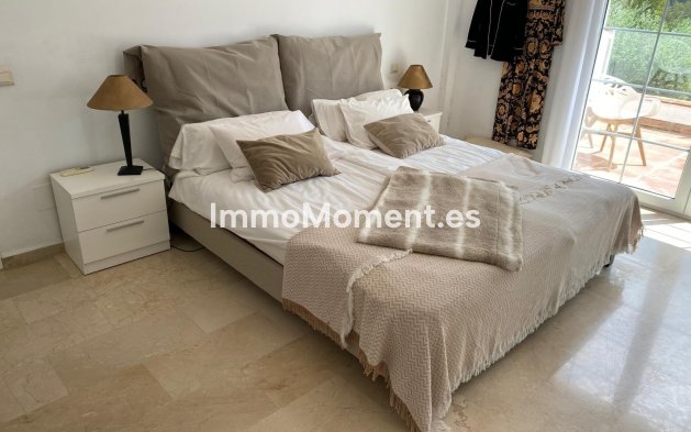 Lange termijn verhuur - Vrijstaande villa - Estepona  - New Golden Mile