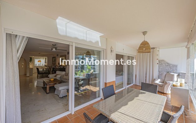 Resale - Apartment - Marbella - Guadalmina Alta
