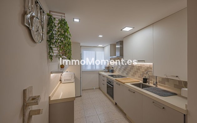 Resale - Apartment - Marbella - Guadalmina Alta