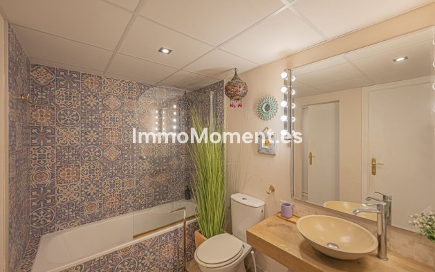 Resale - Apartment - Marbella - Guadalmina Alta