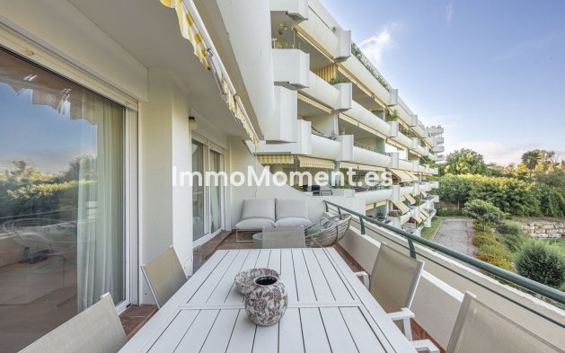 Resale - Apartment - Marbella - Guadalmina Alta