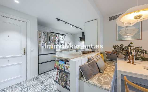 Resale - Apartment - Marbella - Guadalmina Alta