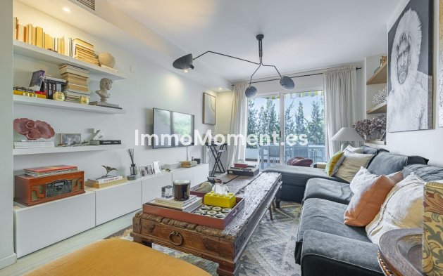 Resale - Apartment - Marbella - Guadalmina Alta