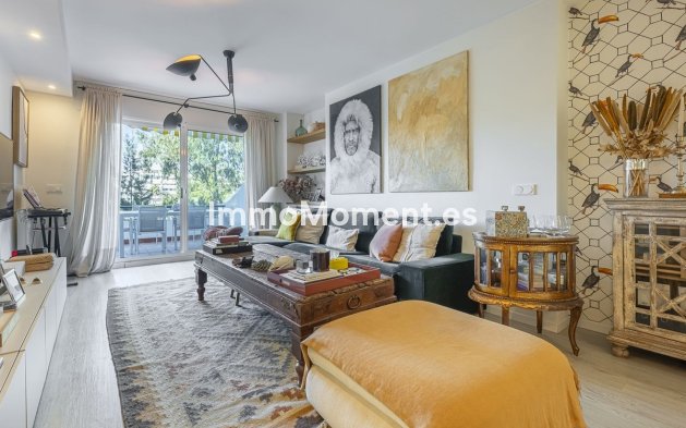 Resale - Apartment - Marbella - Guadalmina Alta