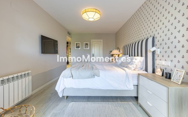 Resale - Apartment - Marbella - Guadalmina Alta