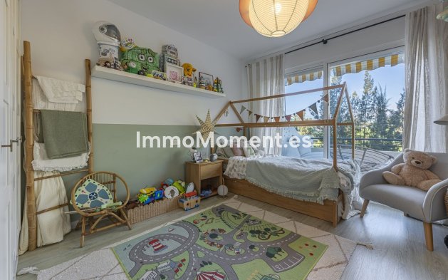 Resale - Apartment - Marbella - Guadalmina Alta