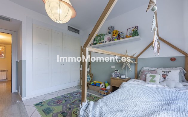 Resale - Apartment - Marbella - Guadalmina Alta