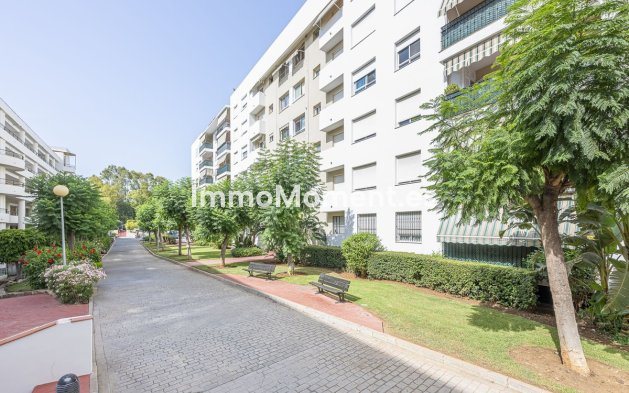 Resale - Apartment - Marbella - Guadalmina Alta
