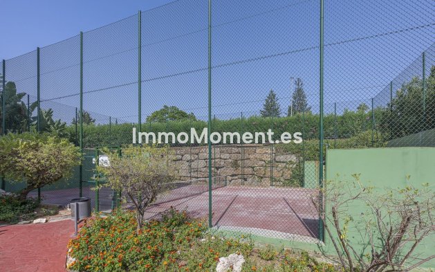 Resale - Apartment - Marbella - Guadalmina Alta