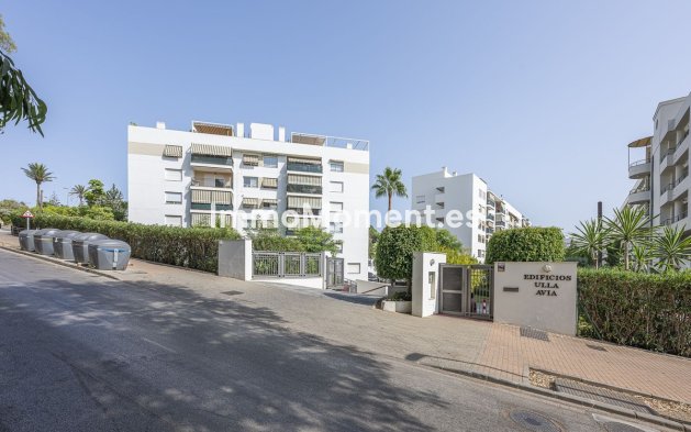 Resale - Apartment - Marbella - Guadalmina Alta