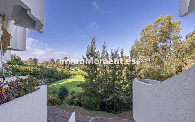 Resale - Apartment - Marbella - Guadalmina Alta