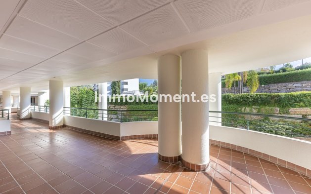 Resale - Apartment - Marbella - Guadalmina Alta