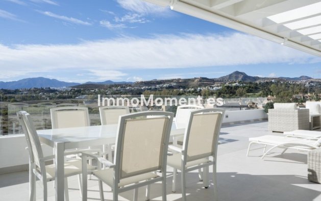 Resale - Apartment - Estepona - Estepona Centro