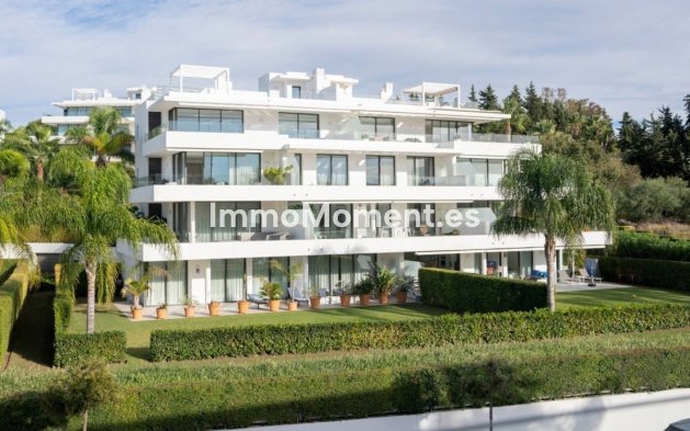 Resale - Apartment - Estepona - Estepona Centro
