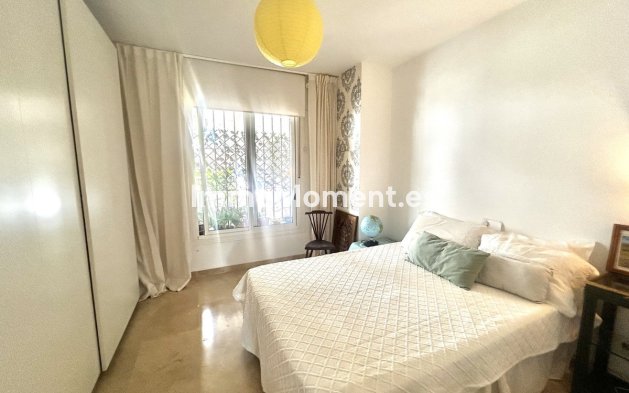 Resale - Apartment - Marbella - Guadalmina Alta