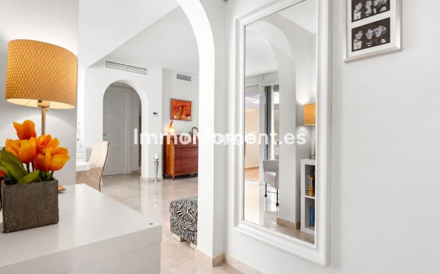 Resale - Apartment - Marbella - Cabopino