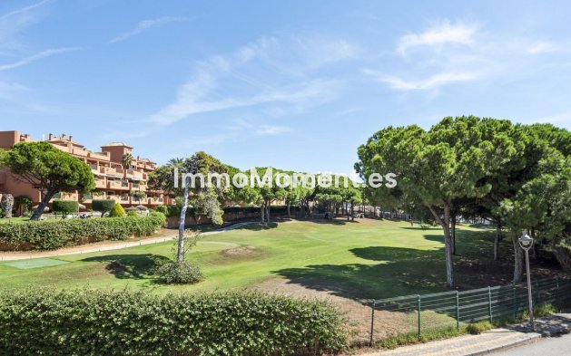 Resale - Apartment - Marbella - Cabopino