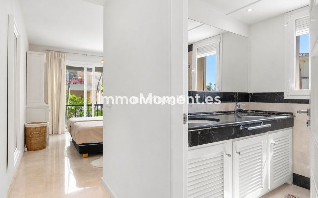 Resale - Apartment - Marbella - Cabopino