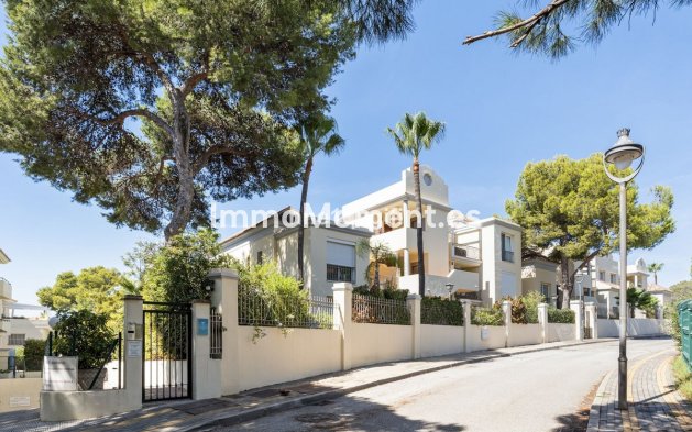 Resale - Apartment - Marbella - Cabopino