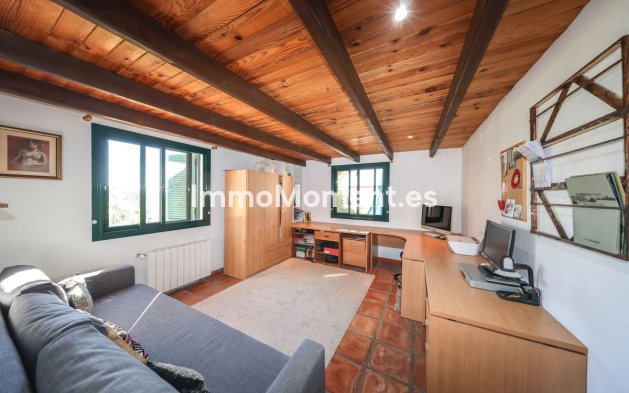 Wiederverkauf - Freistehende Villa -   Inländisch - Monda