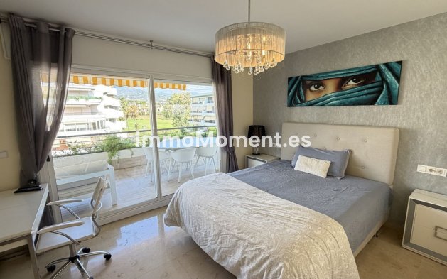 Resale - Apartment - Marbella - Guadalmina Alta