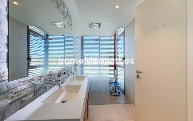 Resale - Detached villa - Marbella - The Golden Mile