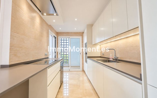Reventa - Apartamento - Marbella - La Mairena