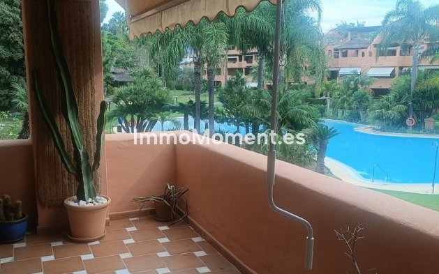 Resale - Apartment - Marbella - Guadalmina Baja