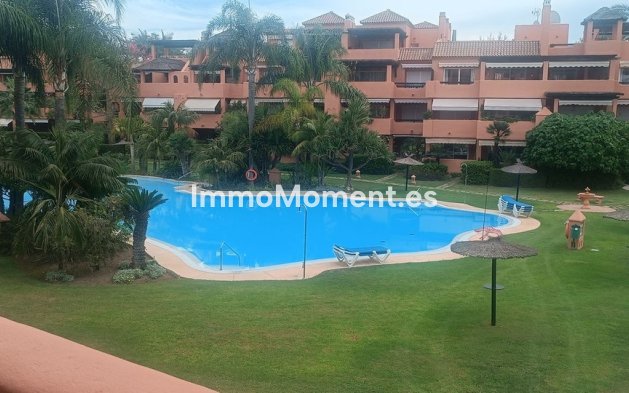 Resale - Apartment - Marbella - Guadalmina Baja