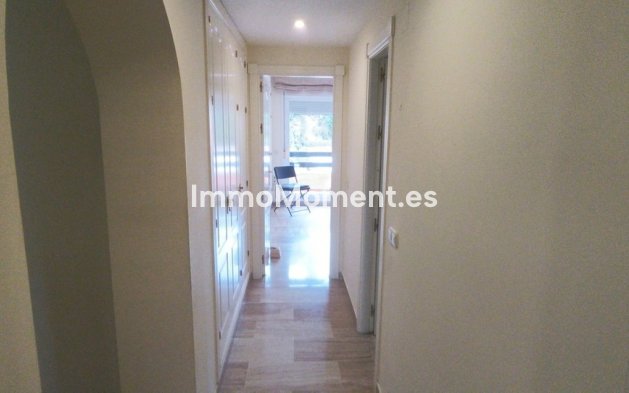 Resale - Apartment - Marbella - Guadalmina Baja