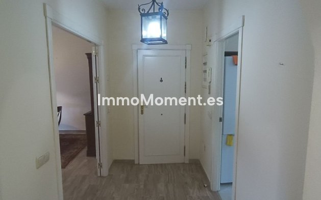 Resale - Apartment - Marbella - Guadalmina Baja
