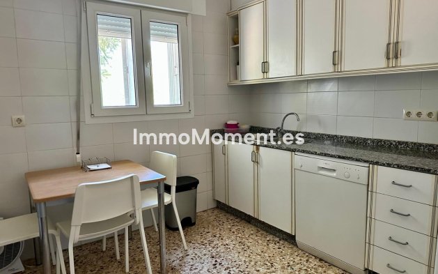 Resale - Detached villa - Yecla - Yecla Centro