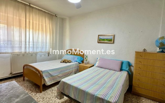 Resale - Detached villa - Yecla - Yecla Centro