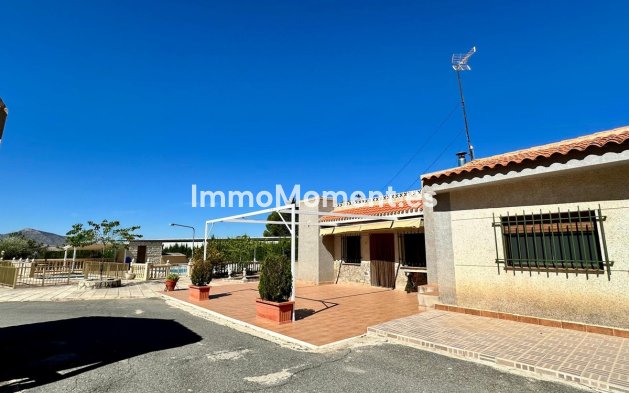 Resale - Detached villa - Yecla - Yecla Centro