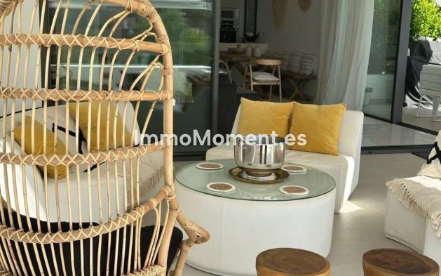 Kurzzeitvermietung - Wohnung - Estepona  - Atalaya