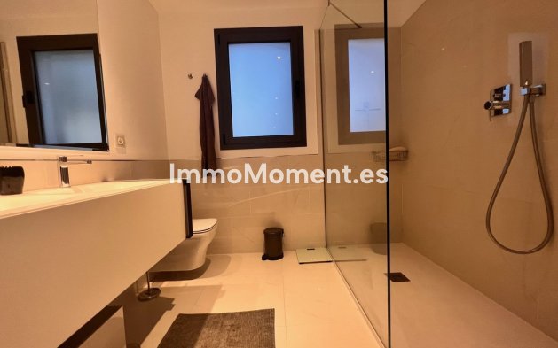 Kurzzeitvermietung - Wohnung - Estepona  - Atalaya
