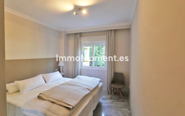 Short Term Rentals - Apartment - Marbella - Nueva Andalucía