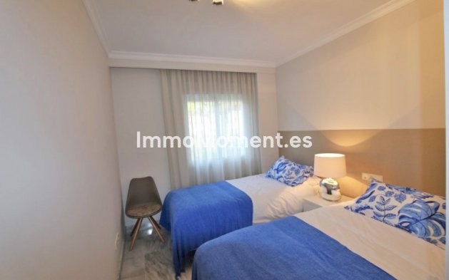 Short Term Rentals - Apartment - Marbella - Nueva Andalucía