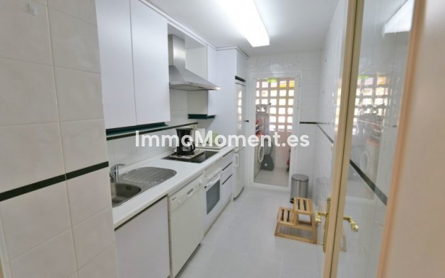 Short Term Rentals - Apartment - Marbella - Nueva Andalucía