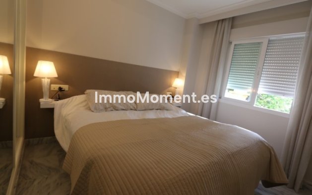 Short Term Rentals - Apartment - Marbella - Nueva Andalucía