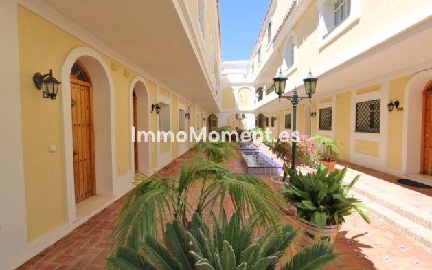 Location de courte durée - Maison mitoyenne - Marbella - Nueva Andalucía