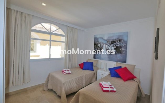 Location de courte durée - Maison mitoyenne - Marbella - Nueva Andalucía