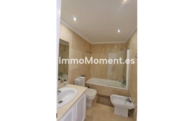 Location de courte durée - Maison mitoyenne - Marbella - Nueva Andalucía