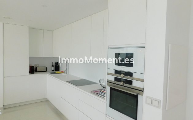 Kurzzeitvermietung - Wohnung - Estepona  - Atalaya