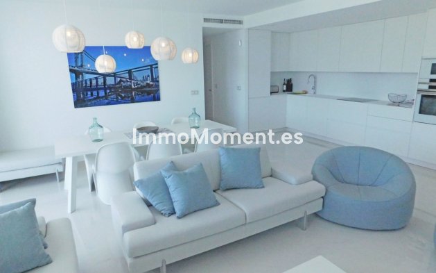Kurzzeitvermietung - Wohnung - Estepona  - Atalaya